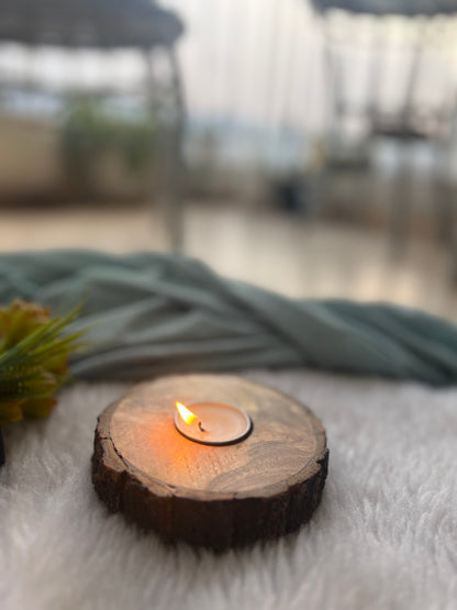 Wooden bark t- light cande