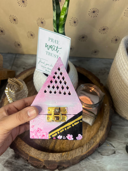 Handcrafted Kaaba-Themed Wooden Oud Burner | Custom Islamic Home Decor