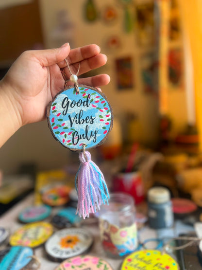 Good Vibes Only – Handmade Floral Wooden Hanging