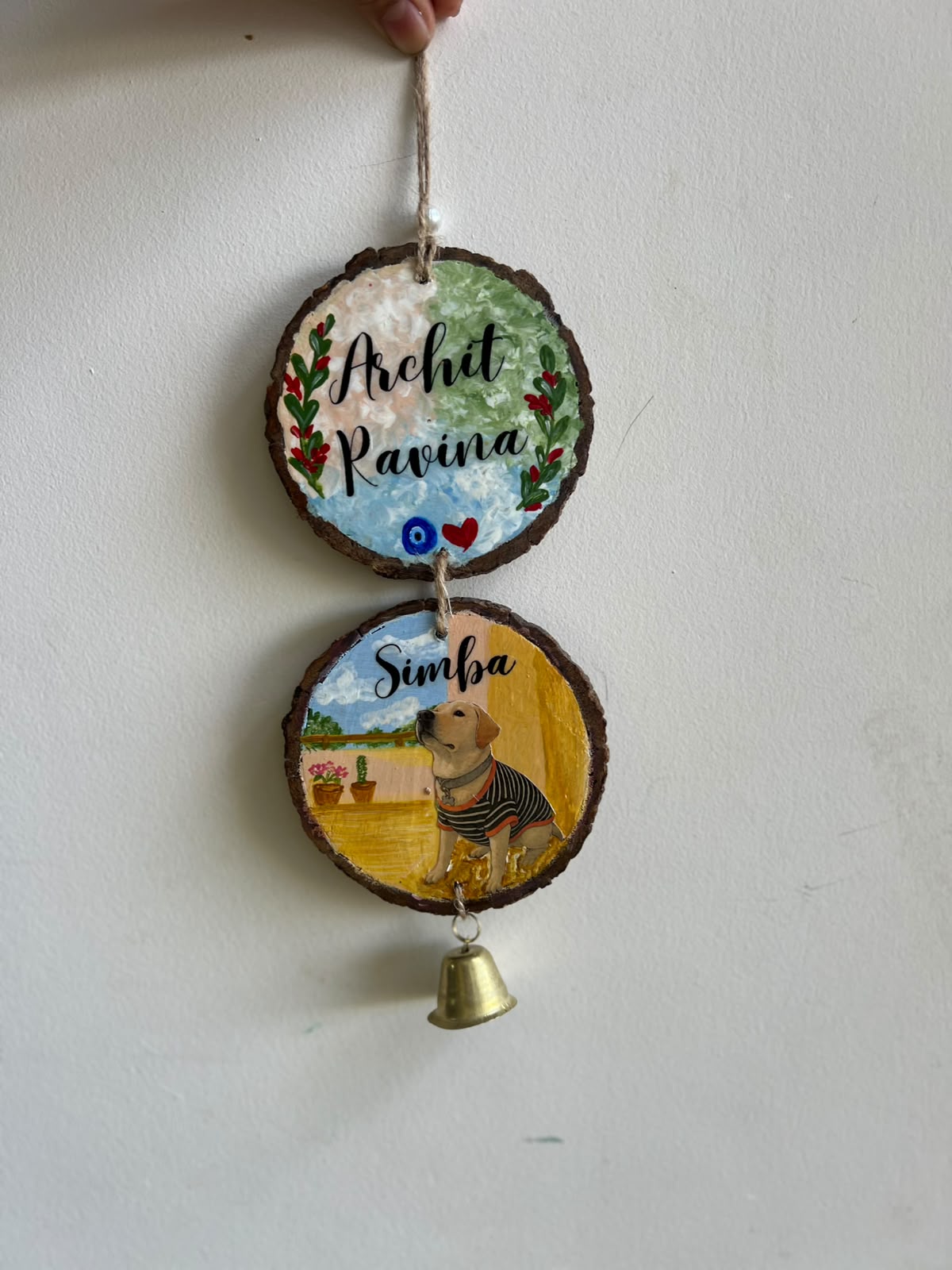 Customized Couple & Pet Wooden Hanging 🐾